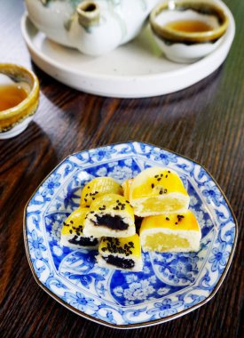 Çin hamur tatlısı (taze sütlü ay çöreği) çay, Çin kültürü tatlı