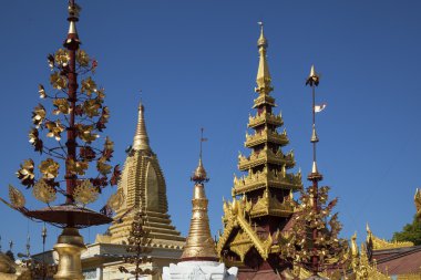Myanmar, altın stupas