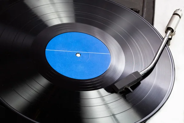 Vinyl på en grammofon — Stockfoto