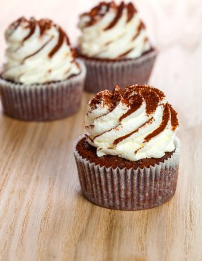 Creame peynir ile kakao kek