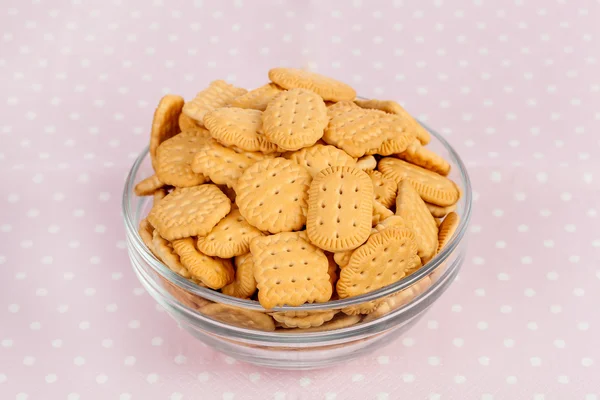 Crackers in glass bowl — Stock Photo, Image
