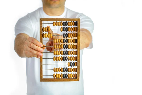Abacus in handen van een man — Stockfoto