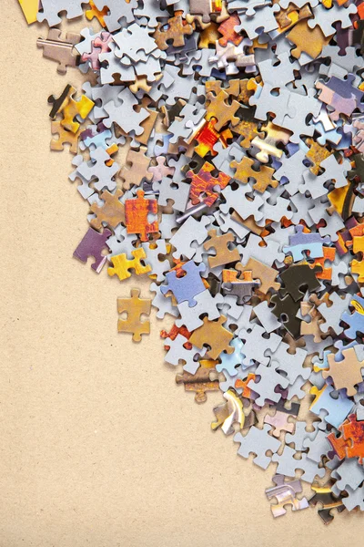 Jigsaw puzzle parçaları yığını — Stok fotoğraf