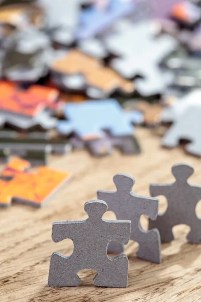 Üç parçalı bulmaca parça tablo