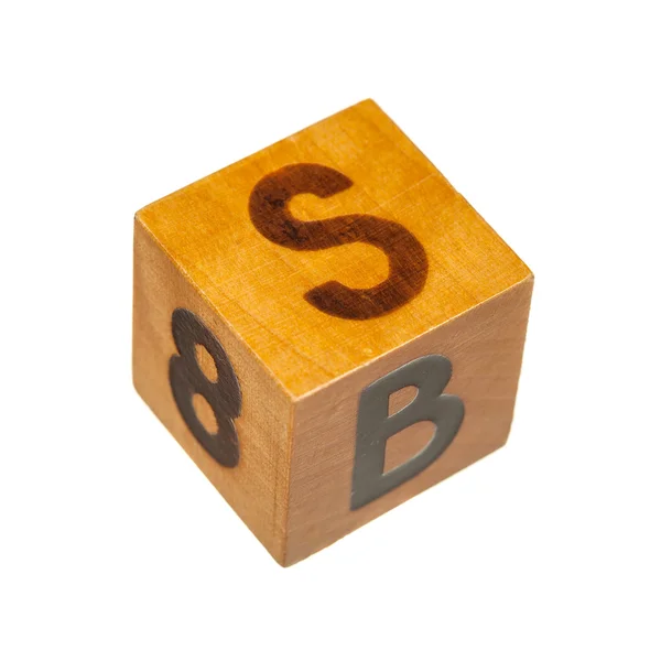 Bloque de madera con letra S mayúscula — Foto de Stock