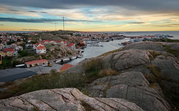 Smogen ist eine kleine Fischerstadt in Schweden — Stockfoto