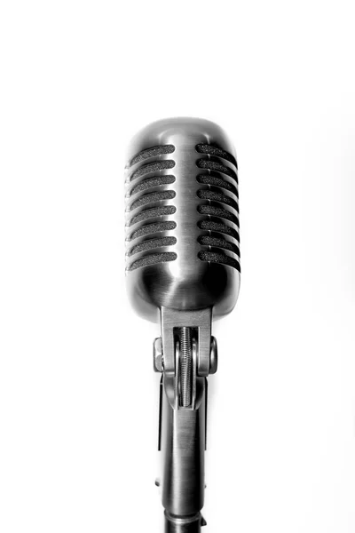 Microfone vintage no fundo branco — Fotografia de Stock
