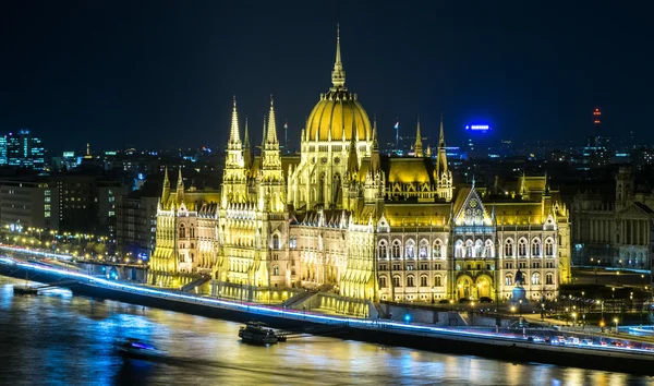 Parlamento ungherese di notte — Foto Stock