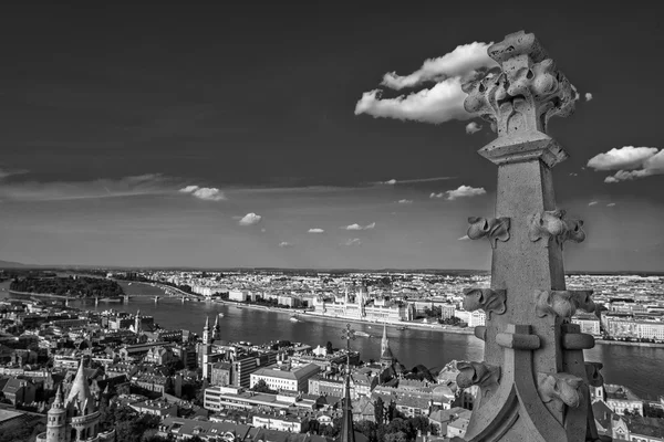 Budapest a város fölött — Stock Fotó