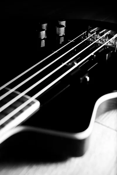 Corpo de uma guitarra clássica black bass — Fotografia de Stock