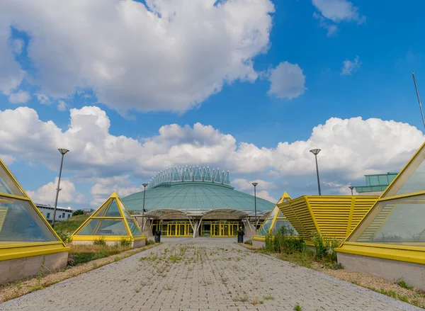 Vista aérea de uma arena desportiva em Budapeste, Hungria — Fotografia de Stock