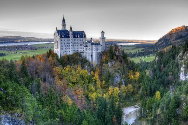 Château de Neuschwanstein près de Munich en Allemagne un jour d'automne — Photo