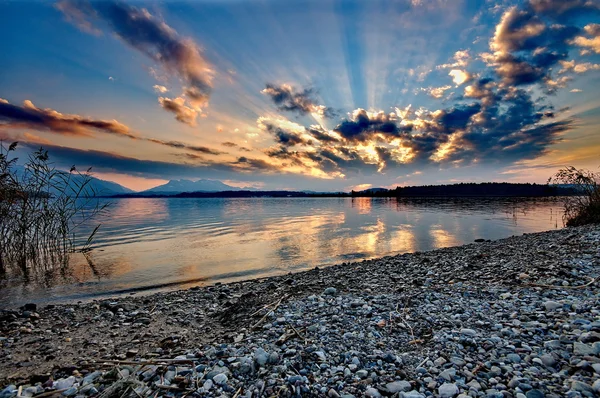 Sonnenuntergang am Chiemsee in Deutschland — Stockfoto