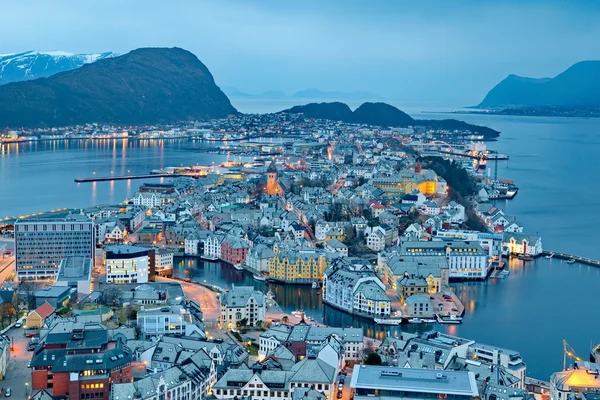 Şehir Alesund Norveç'te — Stok fotoğraf