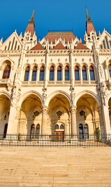 Details of the Hungarian parliament in Budapest — Stock Photo, Image