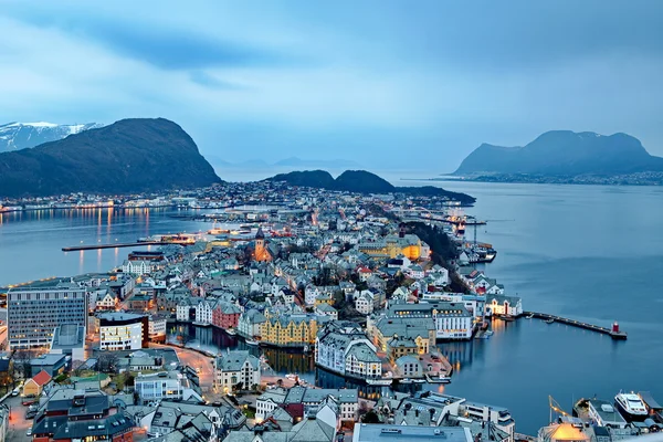 Şehir Alesund Norveç'te — Stok fotoğraf