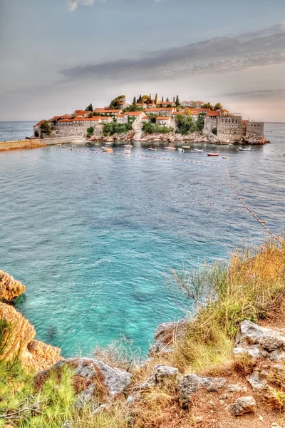 Casco antiguo de Sveti Stefan en Montenegro —  Fotos de Stock