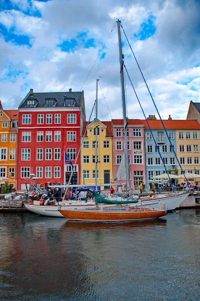 Puerto de Nyhavn en Copenhague, Danmark —  Fotos de Stock
