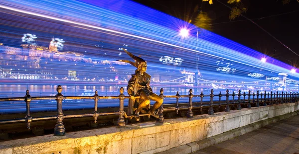 Estatua de la Princesa Litlle en Budapest —  Fotos de Stock