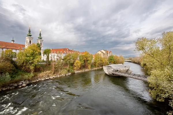 Künstliche Insel an der Mur in Graz — Stockfoto