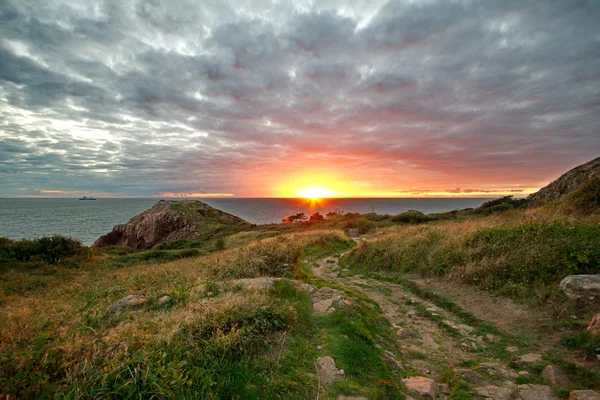 Zonsondergang in de zee in Zweden — Stockfoto