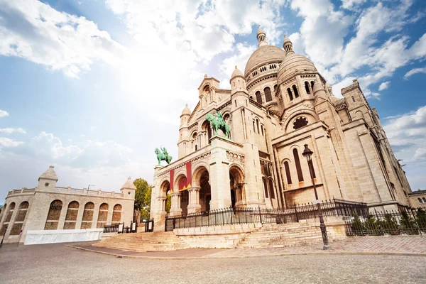 Basilikan på sacred heart — Stockfoto