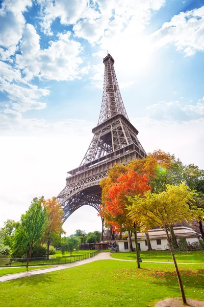 Torre Eiffel en París Francia — Foto de Stock