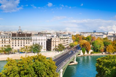Seine Nehri ve Pont de Sully