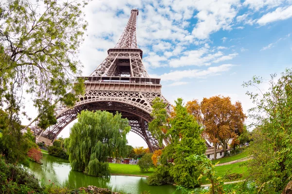 Torre Eiffel en París Francia — Foto de Stock