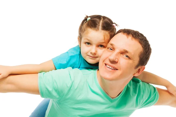 Menina com seu pai sorridente — Fotografia de Stock