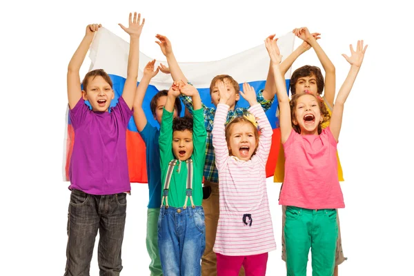 Niños con bandera de Rusia — Foto de Stock