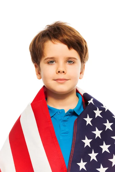 Boy wrapped in the USA flag — Stock Photo, Image