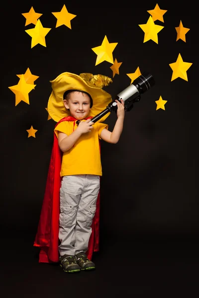 Boy playing sky watcher — Stock Photo, Image