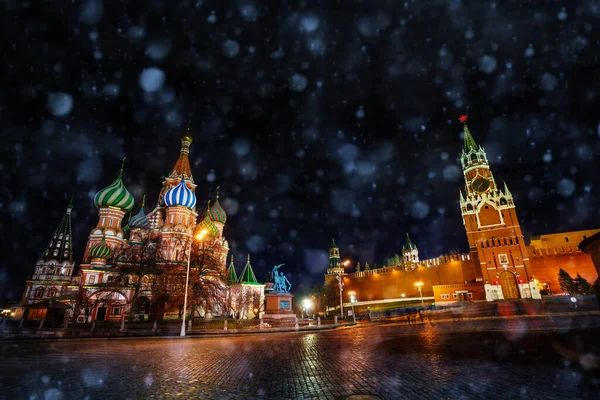 Nevando Catedral Vasily Basil Kremlin Moscou Rússia Praça Vermelha Com — Fotografia de Stock