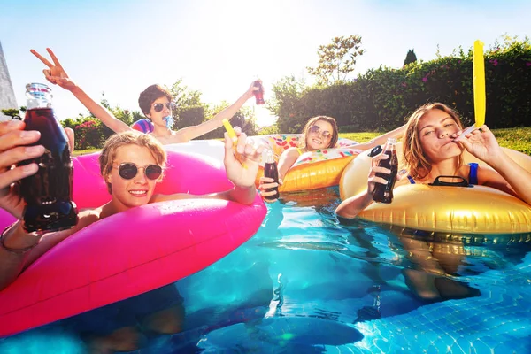 Many Happy Children Party Drink Cola Blow Noisemakers Swimming Pool — Stock Photo, Image