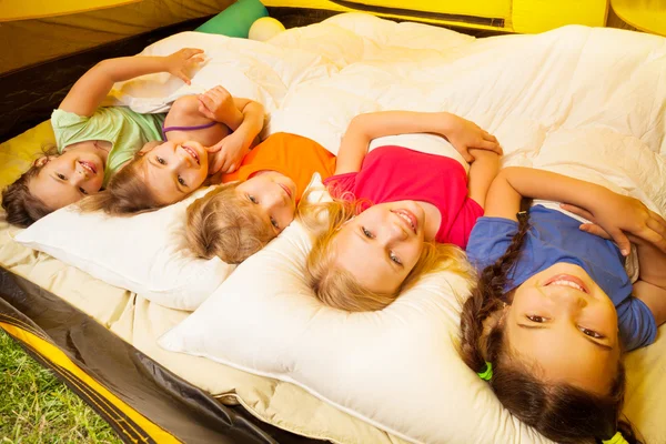 Five kids covered with blanket — Stock Photo, Image