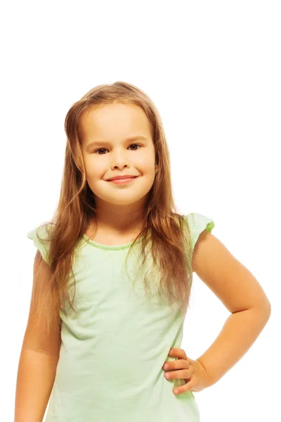 Pequena menina bonito em camisa verde — Fotografia de Stock