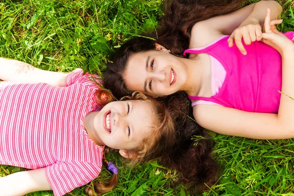 Two beautiful girls — Stock Photo, Image