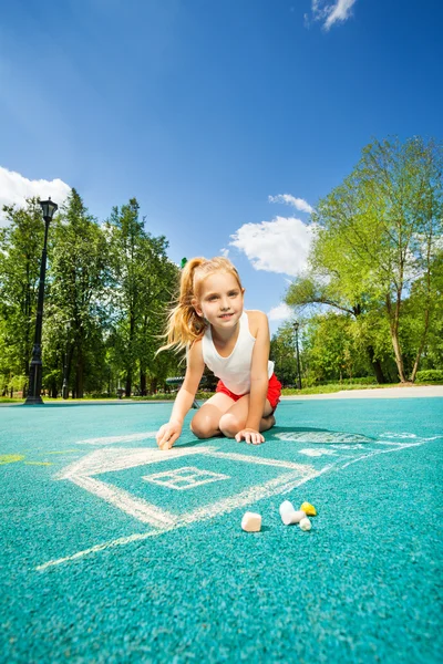 Menina bonita desenho giz imagem — Fotografia de Stock