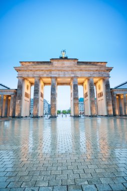 Branderburger Tor geceleri