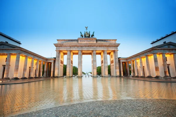 Branderburger Tor bei Nacht — Stockfoto