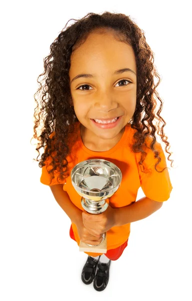 Menina segurando vencedores copo — Fotografia de Stock