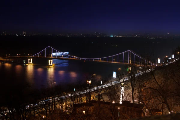 Parkovy γέφυρα πάνω από τον ποταμό Δνείπερο — Φωτογραφία Αρχείου