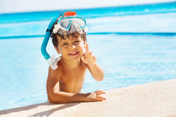 Boy with snorkel mask on head — Stock Photo, Image