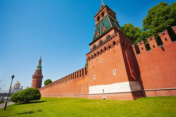 Kremlin pared de ladrillos rojos —  Fotos de Stock