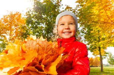 Mutlu kız yaprakları grup holding