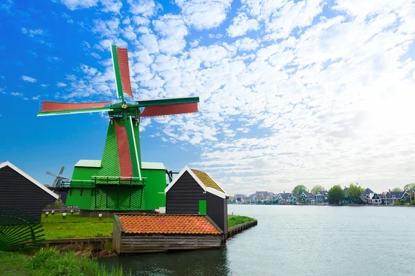 Molino auténtico de Zaandam — Foto de Stock