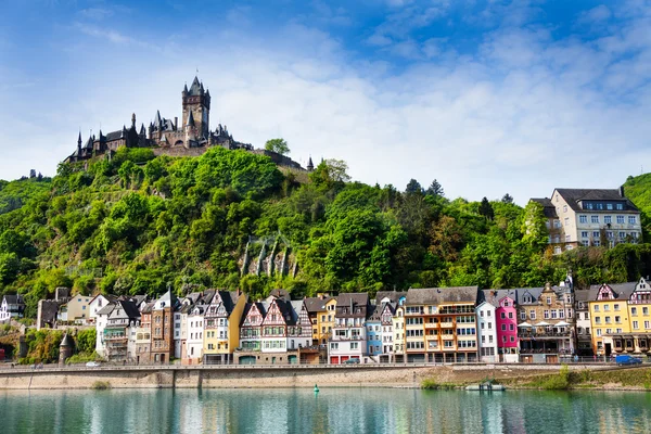 Cochem con il Castello imperiale — Foto Stock