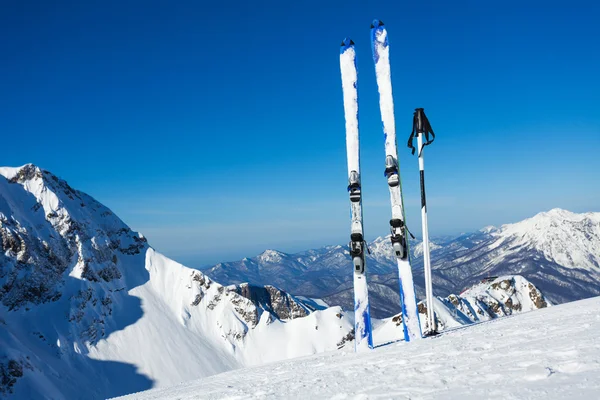 Ski vacation panorama on mountain — Stock Photo, Image