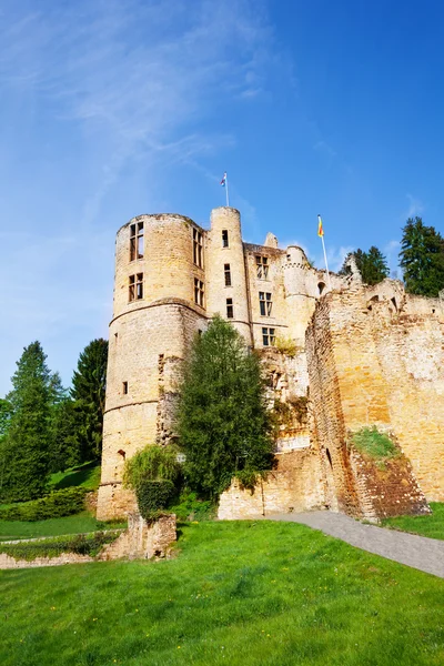 Ruínas do castelo de Beaufort no Luxemburgo — Fotografia de Stock